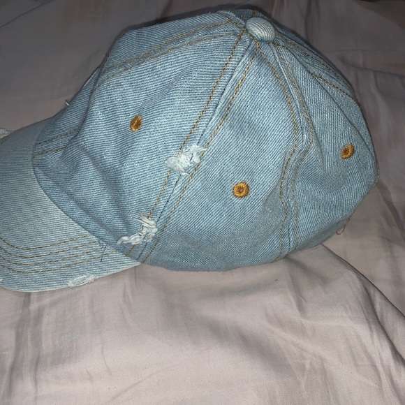 Hat - Picture 4 of 4